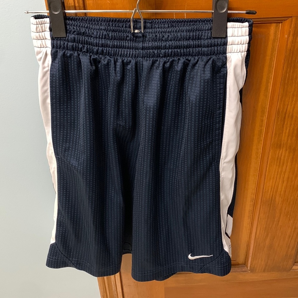 Men’s Nike basketball shorts